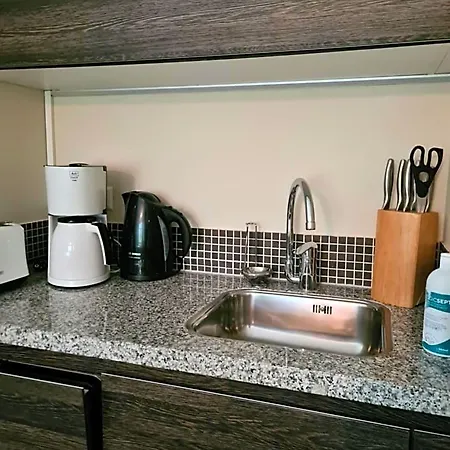 Great Canal - Ac, Water View & Free Parking