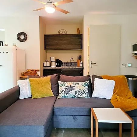 Great Canal - Ac, Water View & Free Parking