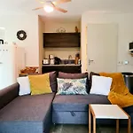 게스트하우스 Great Canal - Ac, Water View & Free Parking 암스테르담